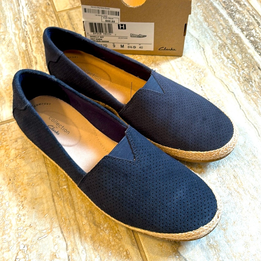 Clark’s Navy Blue Sz 9 Slip On Shoes